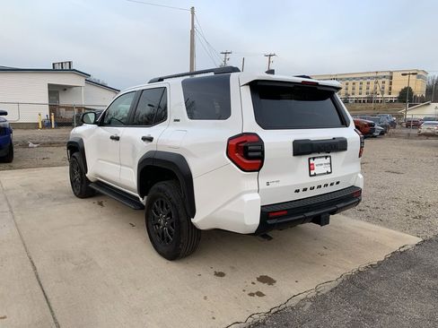 Used 2025 Toyota 4Runner SR5 image 6