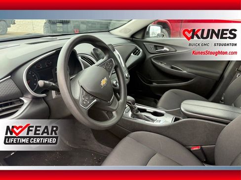 Used 2024 Chevrolet Malibu LT image 7