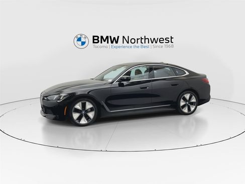 Used 2025 BMW i4 xDrive40i w/ Parking Assistance Package image 10