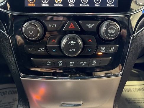 Used 2019 Jeep Grand Cherokee Limited image 20