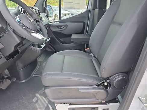 New 2026 Mercedes-Benz Sprinter 2500 image 19