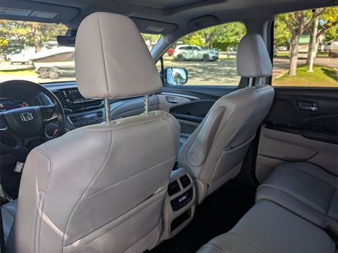 Used 2019 Honda Pilot EX-L image 16