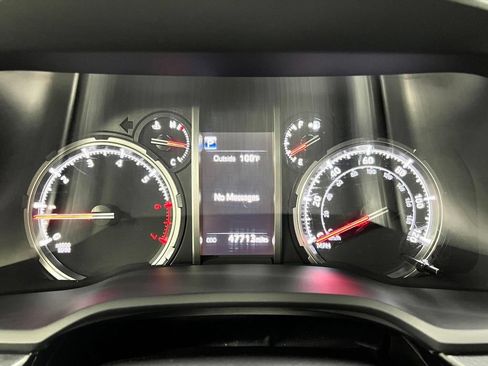 Used 2021 Toyota 4Runner Venture w/ Moonroof Package AWD/4WD image 24