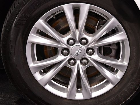 Used 2024 Cadillac XT6 Luxury w/ LPO, Floor Liner Package image 9