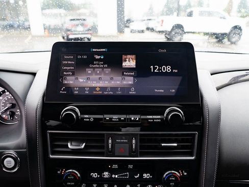 Used 2024 INFINITI QX80 Luxe AWD/4WD image 14