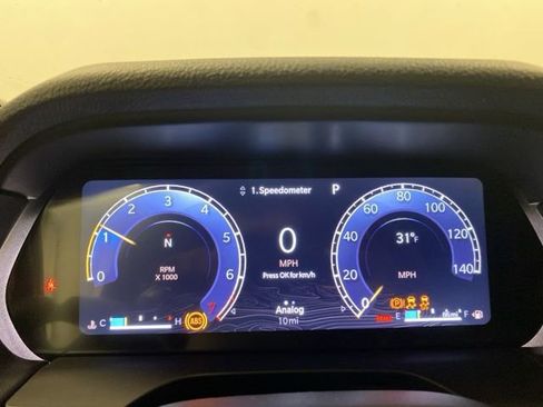 New 2025 Jeep Grand Cherokee Altitude image 11