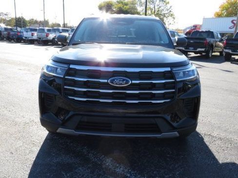 New 2026 Ford Explorer Active image 11