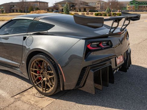 Used 2017 Chevrolet Corvette Z06 image 18
