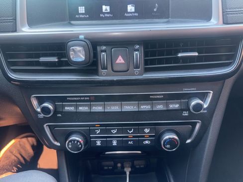 Used 2018 Kia Optima LX image 13