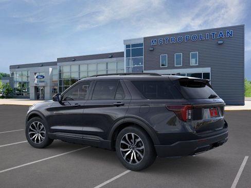 New 2025 Ford Explorer ST-Line image 4