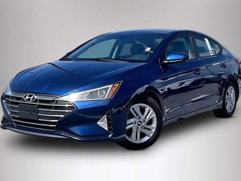 Used 2020 Hyundai Elantra SEL image 1