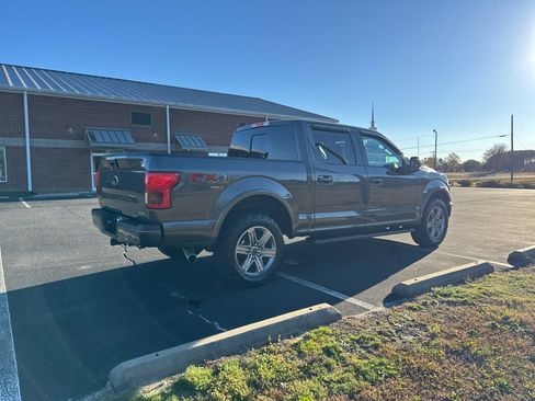 Used 2018 Ford F150 Lariat image 5