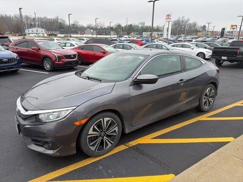 Used 2017 Honda Civic EX-L image 2