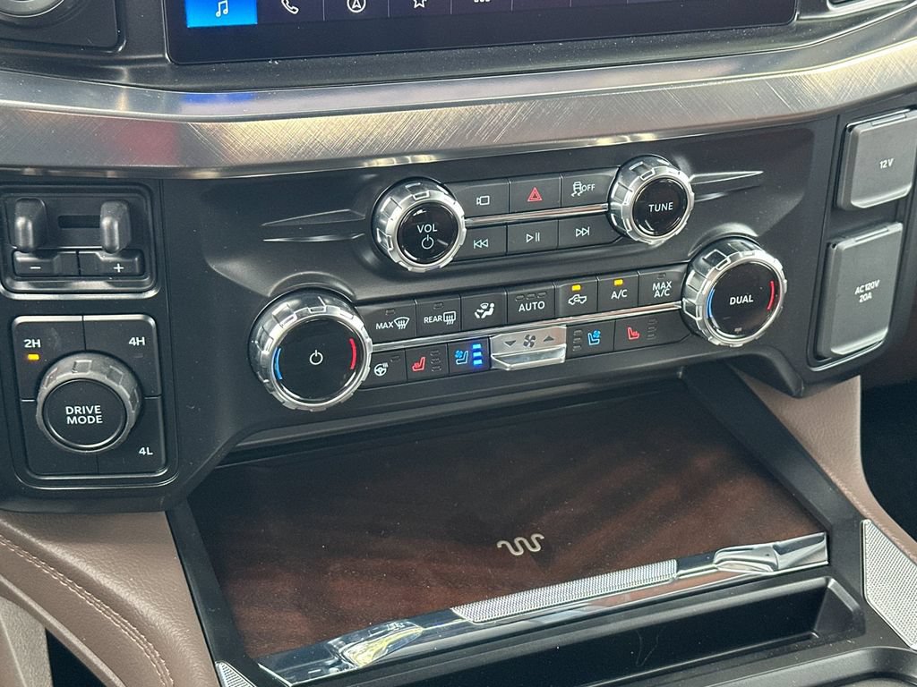 New 2026 Ford F350 King Ranch w/ FX4 Off-Road Package AWD/4WD image 19