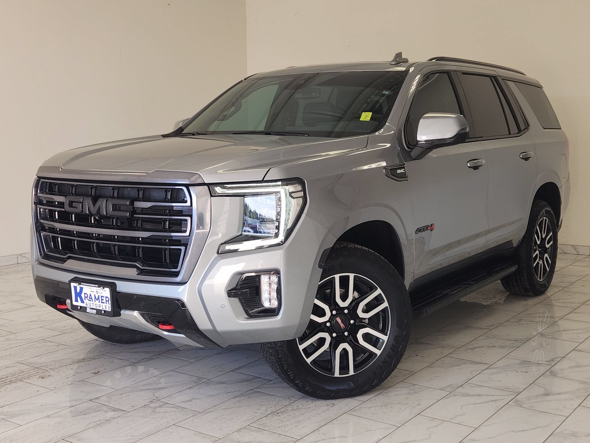 Used 2024 GMC Yukon AT4 w/ Technology Package AWD/4WD image 1