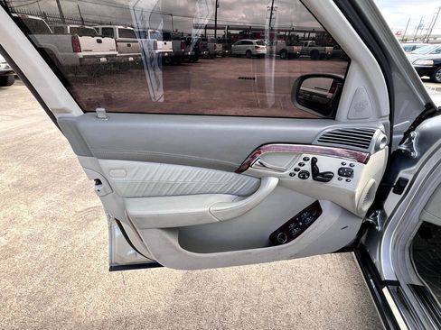 Used 2005 Mercedes-Benz S 600 image 19