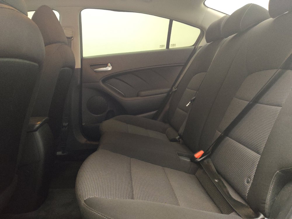 Used 2018 Kia Forte LX FWD image 18