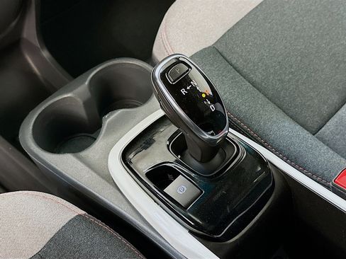 Used 2018 Chevrolet Bolt LT FWD image 24