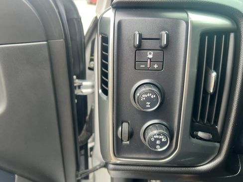 Used 2018 Chevrolet Silverado 1500 LT w/ All Star Edition AWD/4WD image 16