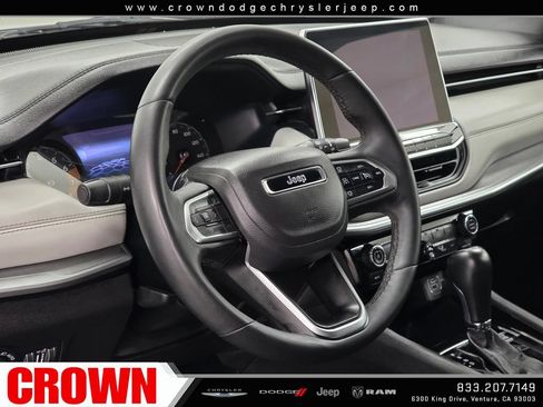 Used 2025 Jeep Compass Limited AWD/4WD image 20