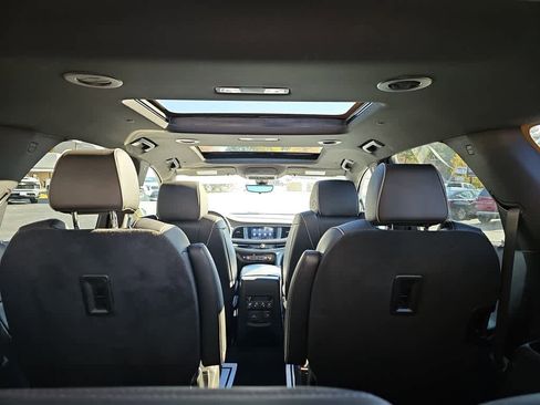 Used 2022 Buick Enclave Avenir image 35