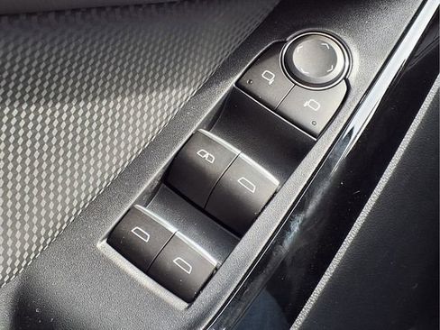 New 2026 Chevrolet Equinox RS w/ Safety and Technology Package FWD image 19