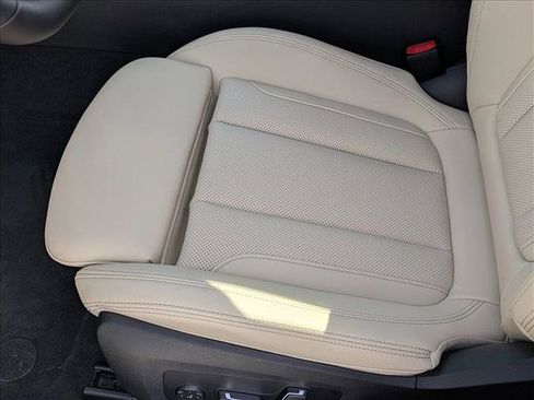 Used 2026 BMW i4 xDrive40i w/ M Sport Package AWD/4WD image 4
