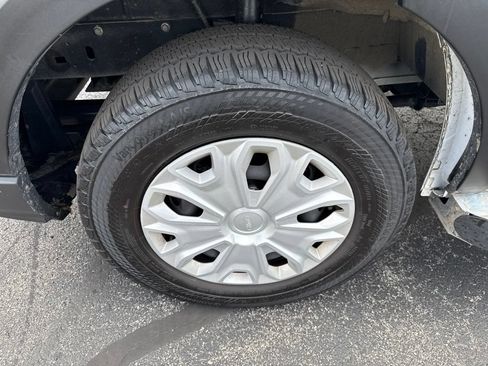 Used 2025 Ford Transit 250 Low Roof w/ Exterior Upgrade Package RWD image 17