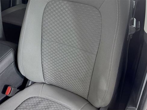 Used 2021 Ford Escape SE image 20