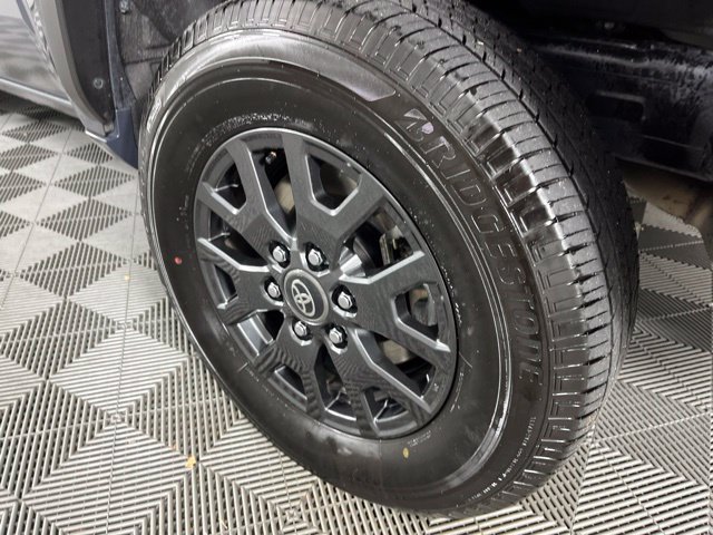 Used 2026 Toyota 4Runner SR5 AWD/4WD image 14