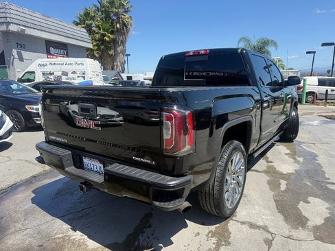 Used 2018 GMC Sierra 1500 Denali w/ Denali Ultimate Package AWD/4WD image 9