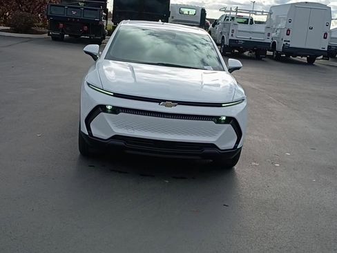 New 2026 Chevrolet Equinox EV LT w/ Comfort Package image 6