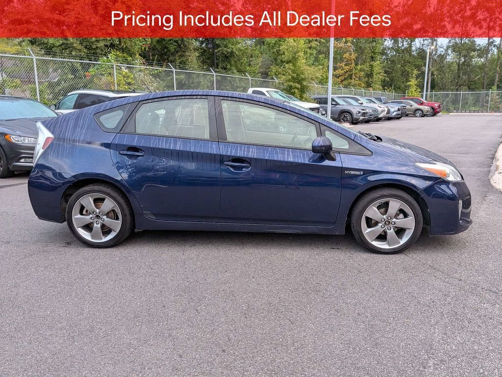Used 2013 Toyota Prius Three FWD image 4