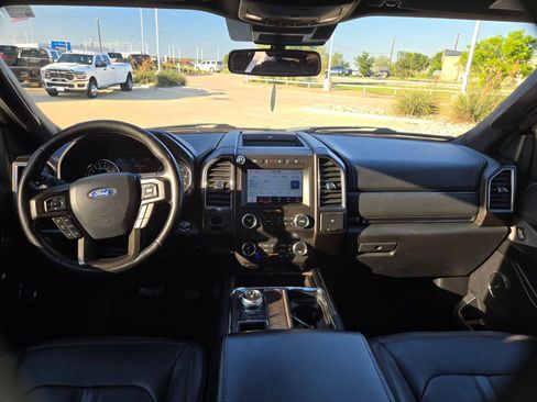 Used 2020 Ford Expedition Max Limited RWD image 19
