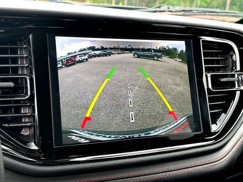 Used 2025 Dodge Durango GT RWD image 13