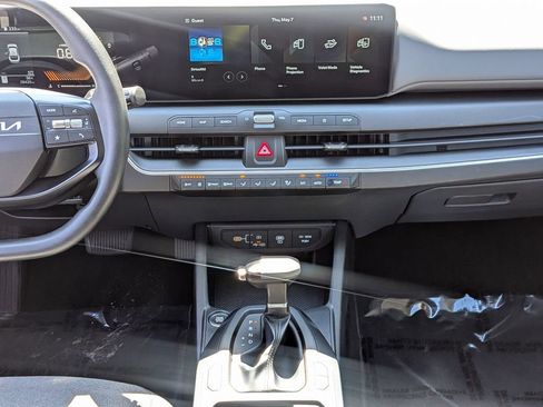 Used 2025 Kia K4 FWD image 19