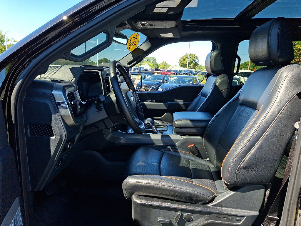 Used 2025 Ford F150 Lariat w/ Equipment Group 502A High AWD/4WD image 13