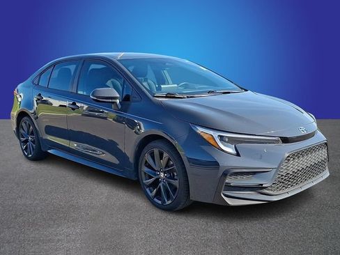 Used 2023 Toyota Corolla SE FWD image 3
