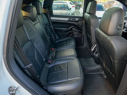 Used 2013 Porsche Cayenne AWD/4WD image 31