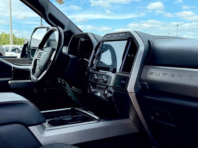Used 2022 Ford F350 Platinum AWD/4WD image 24