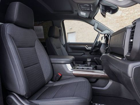 Used 2023 Chevrolet Silverado 1500 LT Trail Boss image 10