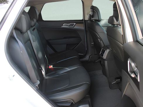 New 2026 Kia Sportage EX w/ EX Panorama Roof Package image 18