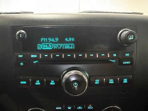 Used 2011 Chevrolet Silverado 1500 LT w/ All-Star Edition AWD/4WD image 31
