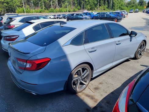 Used 2021 Honda Accord Sport Special Edition image 4