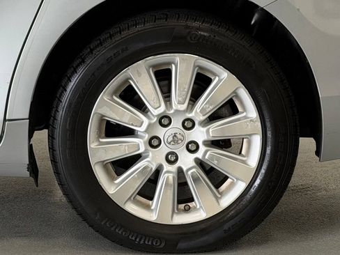 Used 2015 Toyota Sienna LE AWD/4WD image 6