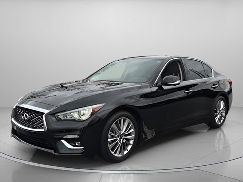 Used 2023 INFINITI Q50 Luxe w/ Cargo Package image 2