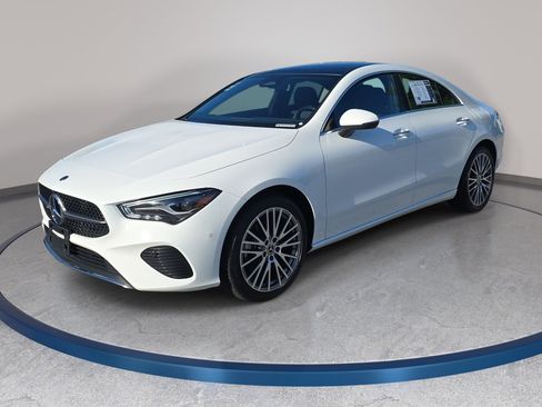 Used 2025 Mercedes-Benz CLA 250 image 1