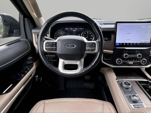 Used 2024 Ford Expedition Limited AWD/4WD image 11