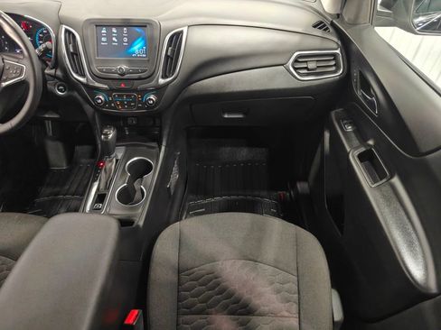 Used 2018 Chevrolet Equinox LT FWD image 21