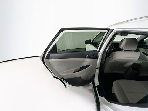 Used 2017 Hyundai Tucson Sport FWD image 25